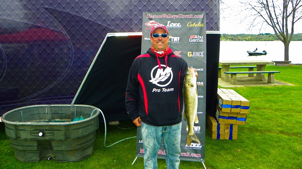 MWC Big Stone Lake Walleye12 MNbump